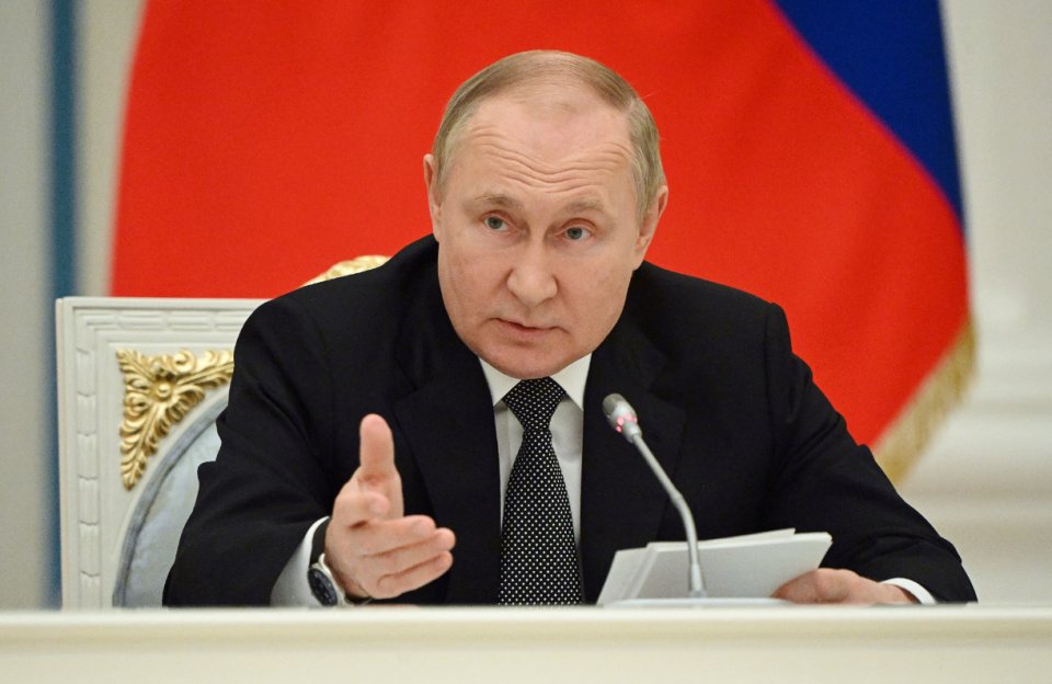 Grain Crisis: Putin Holds Food Supply Talks With African Union Head ...