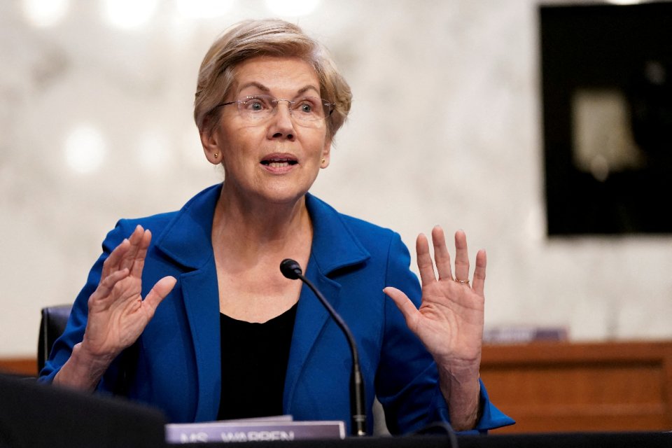 Warren Blasts Student Loan Giant Navient for ‘Nefarious’ Tactics | The ...