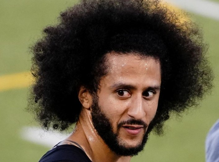 Colin Kaepernick is seen at a special training event created Mr. Kaepernick to provide greater access to scouts, the media, and the public, at Charles. R. Drew High School in Riverdale, Georgia, U.S., November 16, 2019. REUTERS/Elijah Nouvelage