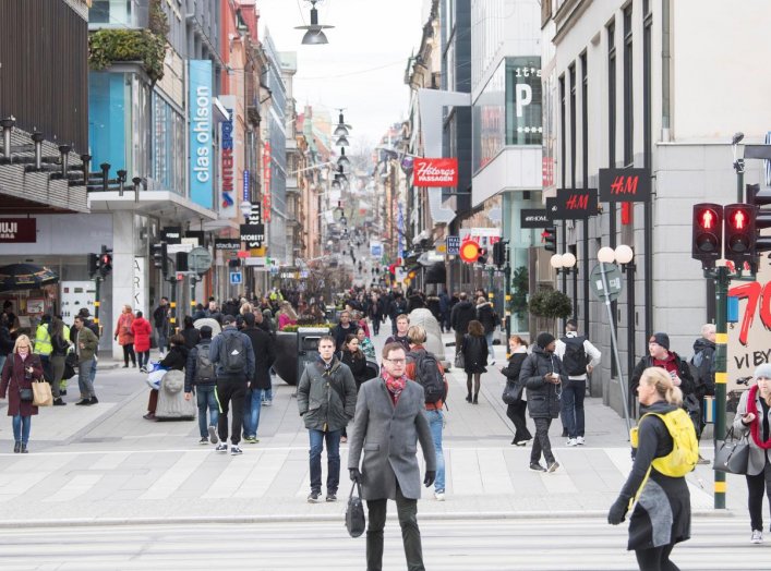 A street with less pedestrian traffic than usual as a result of the coronavirus disease (COVID-19) outbreak is seen in Stockholm, Sweden April 1, 2020. TT News Agency/Fredrik Sandberg via REUTERS