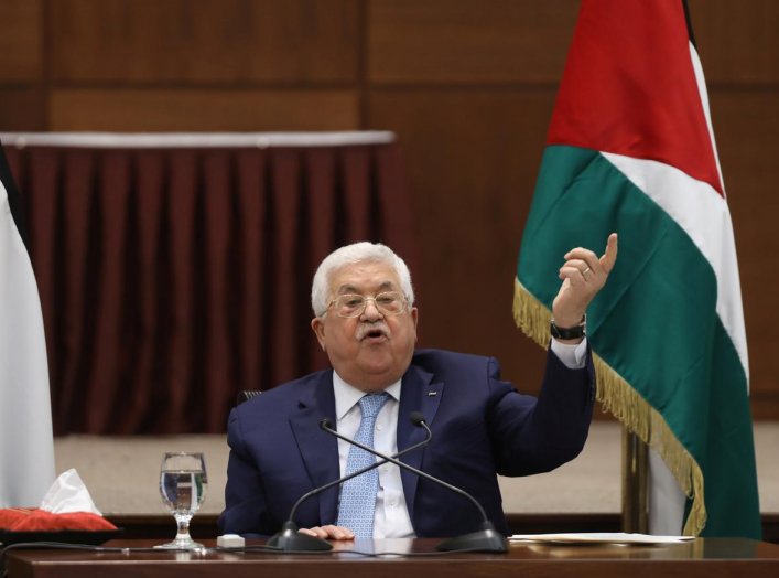 Palestinian President Mahmoud Abbas speaks during a leadership meeting in Ramallah, in the Israeli-occupied West Bank May 19, 2020. Alaa Badarneh/Pool via REUTERS