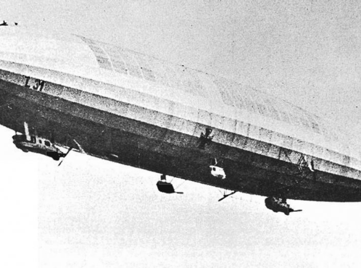 By Unknown author - http://lzdream.net/dirigeables/zeppelin/type/r/l31_00.jpg, Public Domain, https://commons.wikimedia.org/w/index.php?curid=51521315