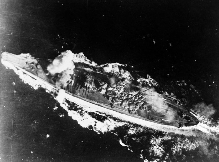 By U.S. Navy photo 80-G-325952, Public Domain, https://commons.wikimedia.org/w/index.php?curid=382967