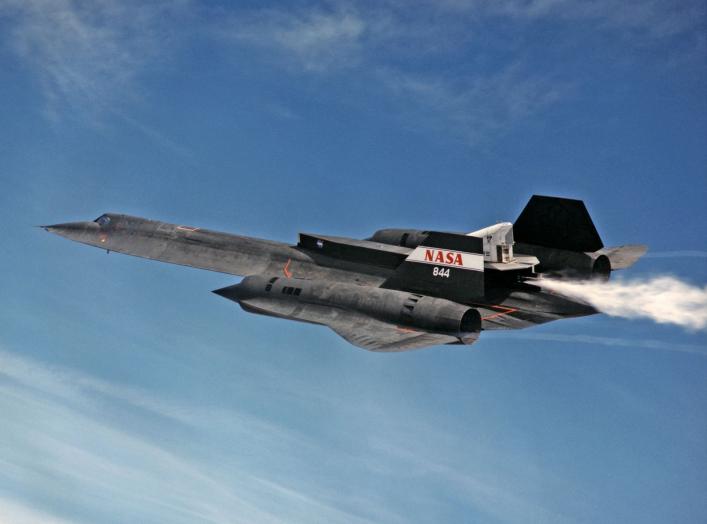 https://upload.wikimedia.org/wikipedia/commons/0/04/SR-71_LASRE_cold_test.jpg