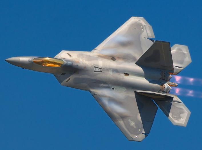 By Rob Shenk from Great Falls, VA, USA - F-22 Raptor, CC BY-SA 2.0, https://commons.wikimedia.org/w/index.php?curid=6414481