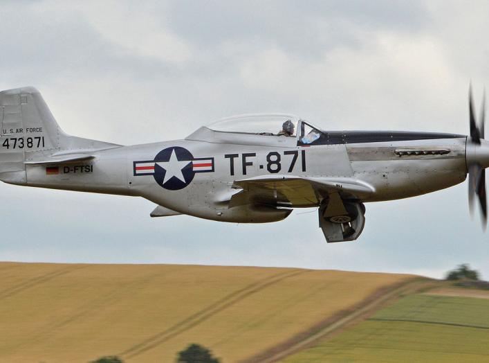 By Alan Wilson from Stilton, Peterborough, Cambs, UK - North American TF-51D Mustang ‘473871 / TF-871’ (D-FTSI), CC BY-SA 2.0, https://commons.wikimedia.org/w/index.php?curid=44815983