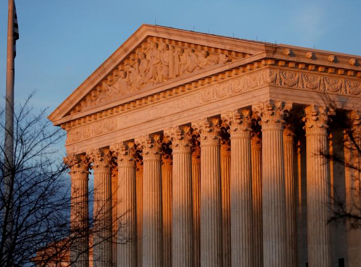  Light from the setting sun shines on the Supreme Court in Washington, U.S., January 20, 2018. REUTERS/Joshua Roberts/File Photo