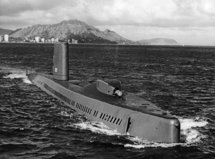 https://en.wikipedia.org/wiki/USS_Halibut_(SSGN-587)#/media/File:USS_Halibut_with_bow_thruster.jpg